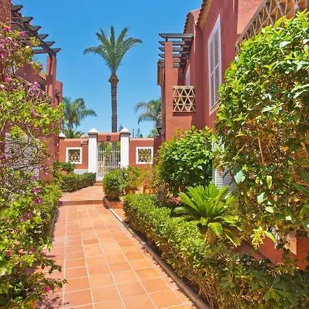 Apartman Dunas De - Beachfront 3 Bed Marbella