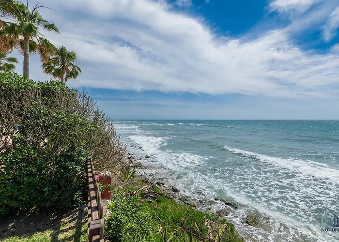 Dunas De - Beachfront 3 Bed Marbella