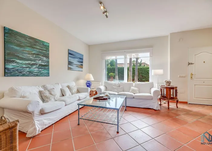 Dunas De - Beachfront 3 Bed Marbella
