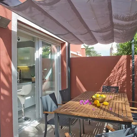 Dunas De - Beachfront 3 Bed * ماربيا