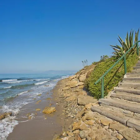 Dunas De - Beachfront 3 Bed * ماربيا