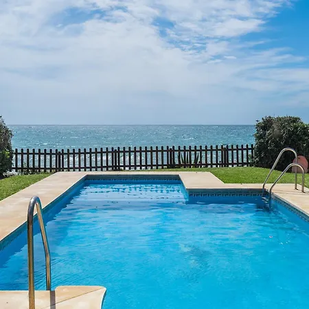 Dunas De - Beachfront 3 Bed * ماربيا