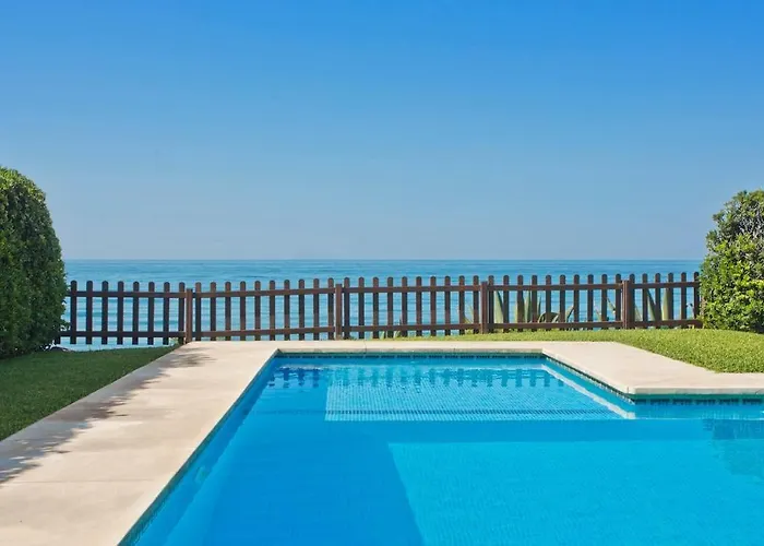 Dunas De - Beachfront 3 Bed Marbella